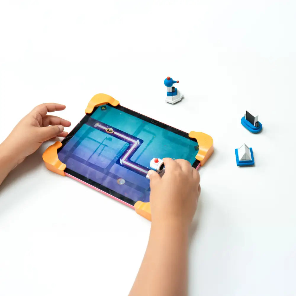 Tacto Laser Light Game - Interactive Laser Light Toy - Turn Your Tablet Into A Board Game - Stem